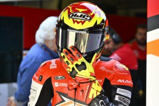 Giù la visiera, inizia un altro weekend di gare! 🇫🇷 #francegp #forwardteam #justkeepmovingforward #motogp #moto2 #lemans